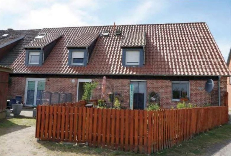 Vier Mehrfamilienhäuser in Malchow - Bild 1