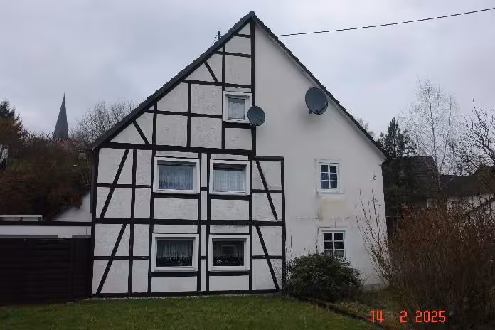 Einfamilienhaus, Doppelhaushälfte, Unbebautes Grundstück (Gartengrundstück), ( Fachwerk) in Engelskirchen - Bild 2