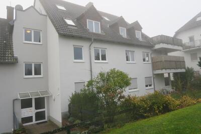 Eigentumswohnung (3 bis 4 Zimmer), Kfz-Stellplatz (Tiefgarage) in Jahnstraße 41, 65345 Eltville, Rauenthal - Bild 1