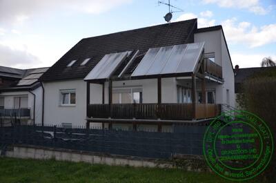 Reihenmittelgarage u. Wohngebäude in Nikolaus-Drebinger-Straße 27, 00000 Zeil a. Main - Bild 2