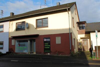 Wohn-/Geschäftshaus, Reihenhaus in Dahlhausener Straße 4, 51570 Windeck, Imhausen - Bild 1