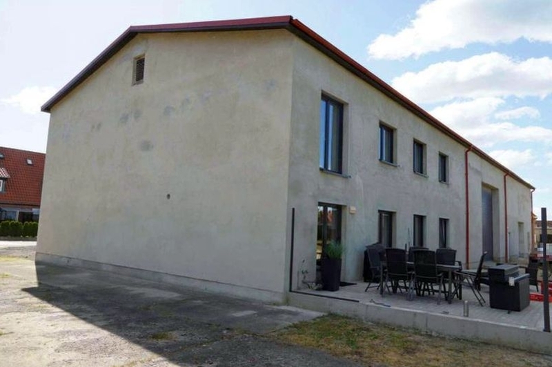 Einfamilienhaus mit 2 Garagenhallen in Malchow - Bild 4