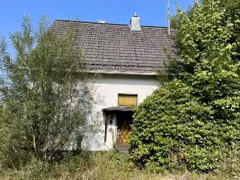 Kfz-Stellplatz, Einfamilienhaus in Burg-Windeck-Straße 57, 51570 Windeck, Schladern - Bild 2