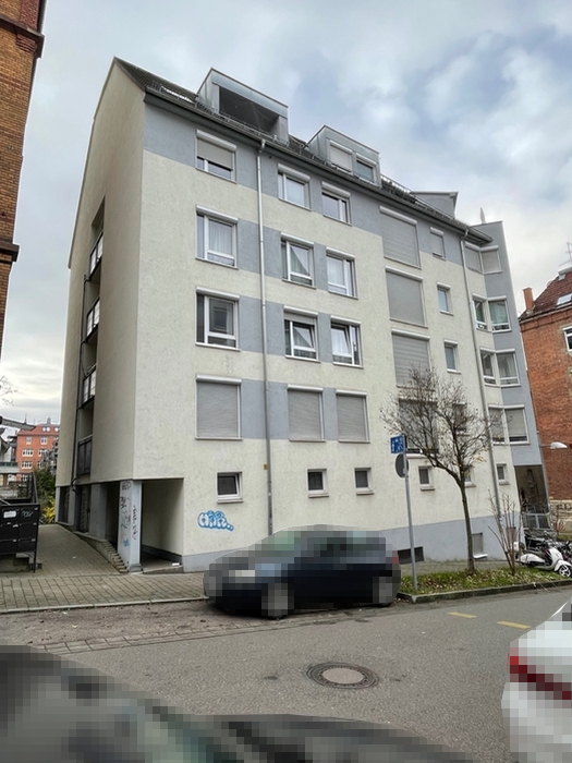 3-Zimmer-Wohnung und Doppelparker in der Tiefgarage in Stuttgart - Bild 1