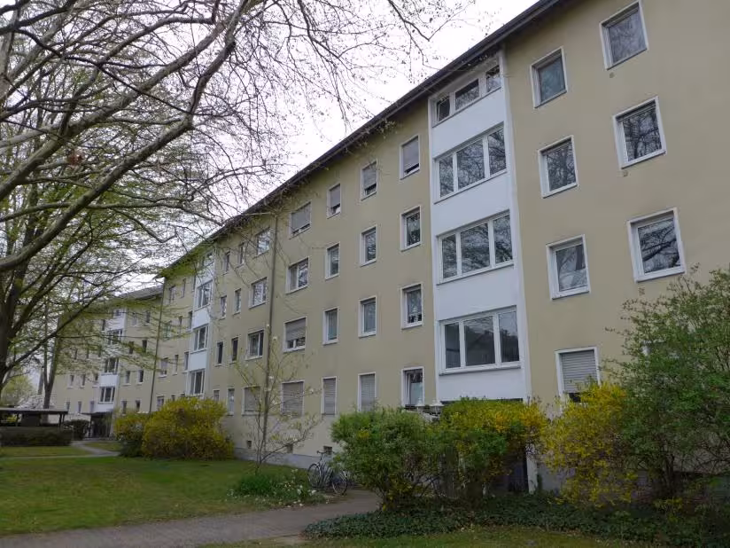 Eigentumswohnung (3 bis 4 Zimmer) in Frankfurt am Main - Bild 2