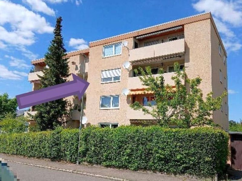 4-Zimmer-Wohnung und Reiheneinzelgarage in Salach - Bild 1