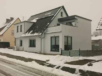 Kfz-Stellplatz, Einfamilienhaus, Einfamilienhaus mit Carport und Abstellraum in Im Dorning 16, 34414 Warburg - Bild 2