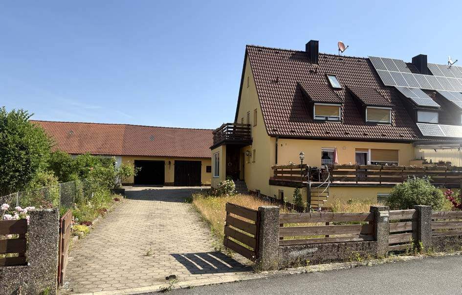 Zweifamilienhaus, Doppelhaushälfte in Nemsdorf - Bild 1