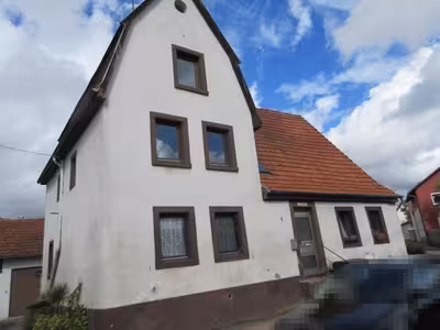 Mehrfamilienwohnhäuser,  Nebengebäude, Betriebsgebäude u.a. in Ortsstraße 8, 10, 69168 Wiesloch - Schatthausen - Bild 1