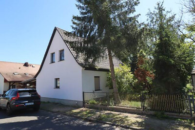 Einfamilienhaus in Schleswig-Holstein-Straße 7, Oldenburgstraße , 02991 Lauta - Bild 2