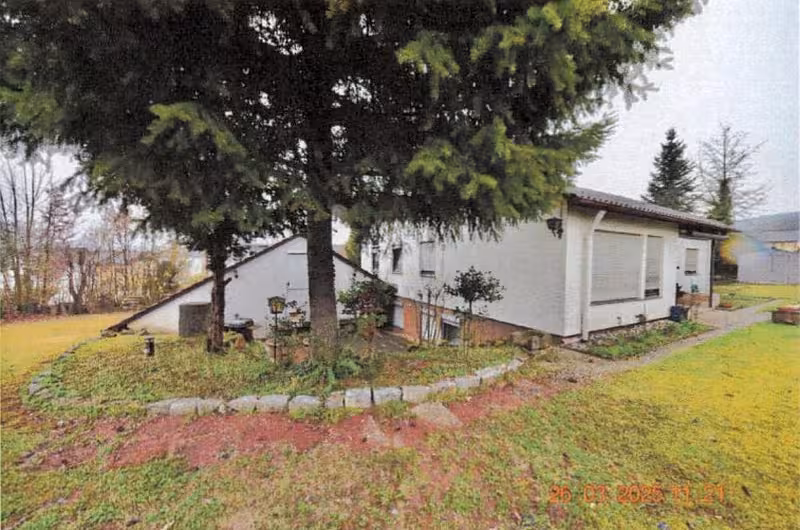 Einfamilienwohnhaus mit Doppelgarage in Großbottwar - Bild 4