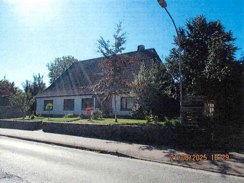 Einfamilienhaus mit Doppelgarage in Stapel - Bild 1