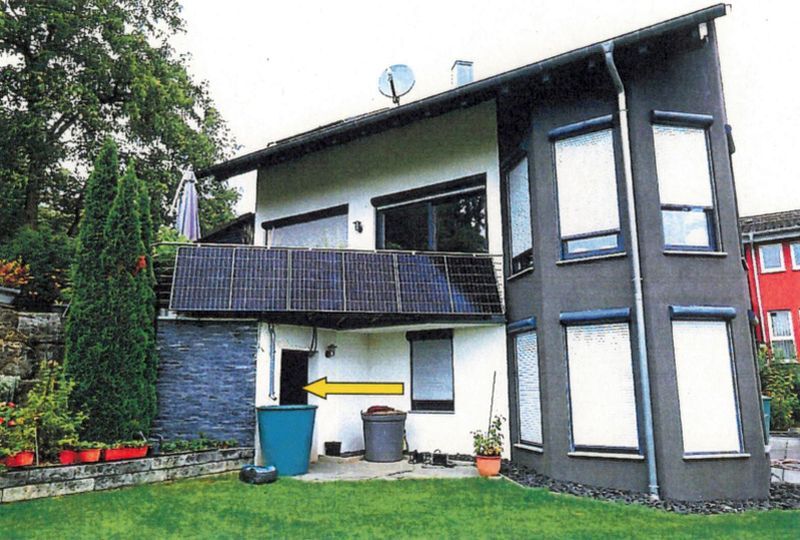 Einfamilienhaus mit Einliegerwohnung und Carport in Herbolzheim - Bild 2