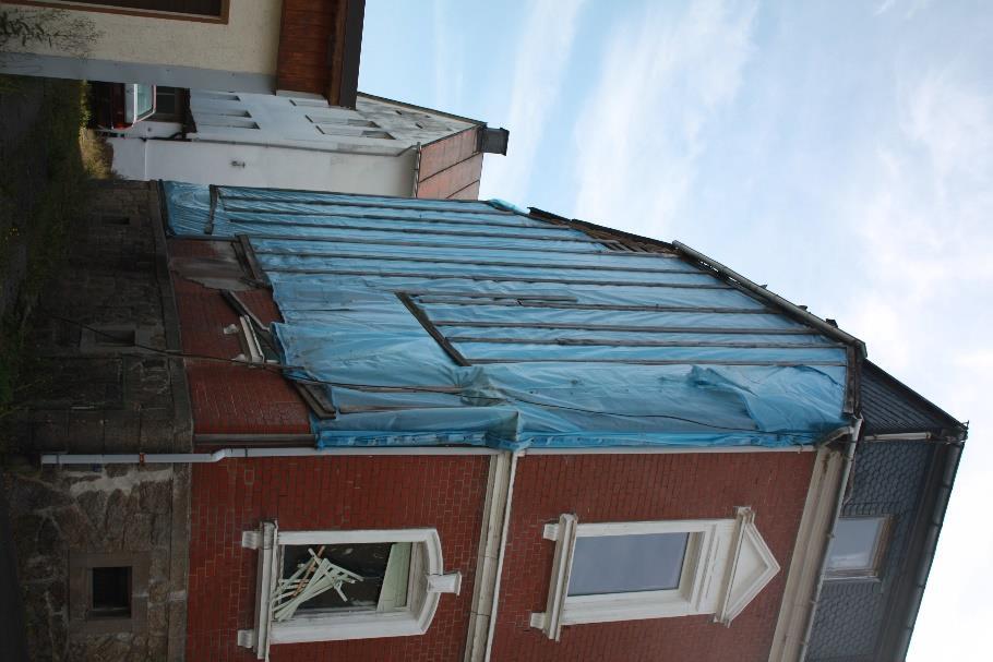 Wohnhaus mit Garage in Helmbrechts - Bild 3