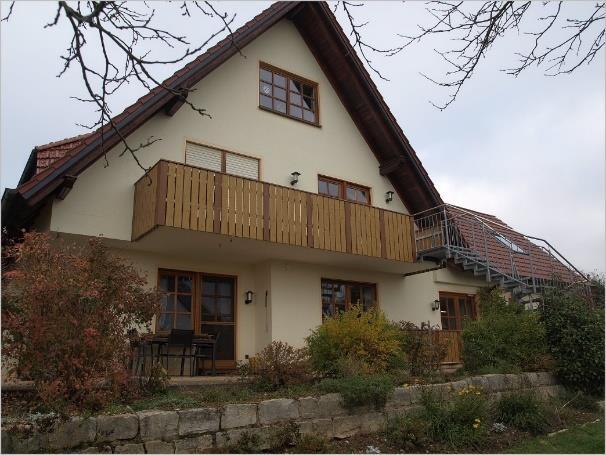 Wohnhaus (ausgebaut als Zweifamilienhaus) mit angebauter Garage in Reichenschwand - Bild 3