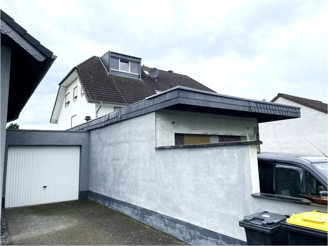 Eigentumswohnung (3 bis 4 Zimmer), Eigentumswohnung (1 bis 2 Zimmer), Mehrfamilienhaus in Niederkassel - Bild 2