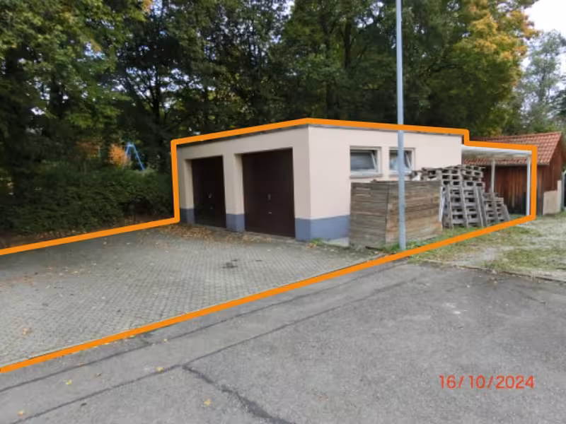 Mehrfamilienhaus und Doppelgarage mit Carport-Anbau in Jettenburg - Bild 3