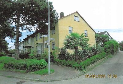 Doppelhaushälfte und Garage in Goldammerweg 7, 71336 Waiblingen-Neustadt - Bild 1