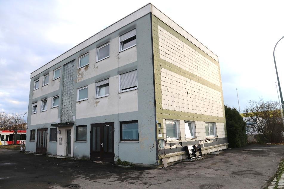 Mehrfamilienhaus, Garage in Augsburg - Bild 1