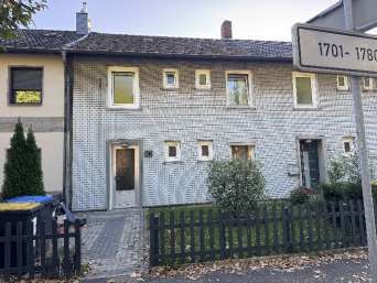 Garage, Einfamilienhaus, Garage und anteilige Wegeflächen in Amsterdamer Str. 38, 47167 Duisburg, Neumühl - Bild 1