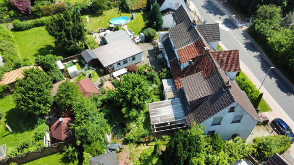 Einfamilien-Doppelhaushälfte in Simmershausen - Bild 2