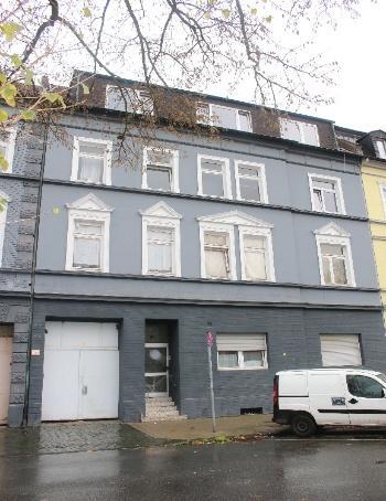 Mehrfamilienhaus, zwei Nebengebäude (Werkstatt), einem Garagengebäude (Einzelgarage) und vier Reihengaragen in Franz-Bielefeld-Straße 67, 45881 Gelsenkirchen - Bild 2