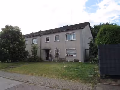 Zweifamilienhaus, Garage in Beethovenstraße, 50181 Bedburg - Bild 1