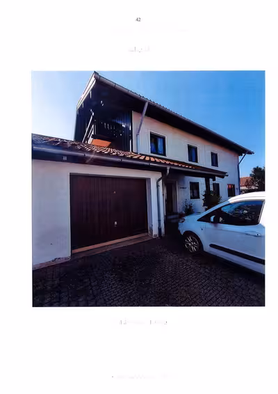 Einfamiliendoppelhaushälfte mit Garage; unbebautes Grundstück in Erletweg  10, 83301 Traunreut, Traunwalchen-Oderberg - Bild 1