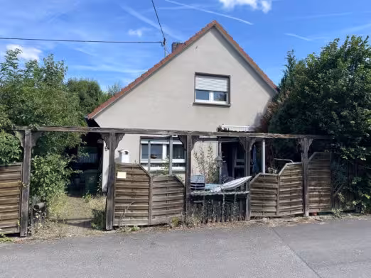 Garage, Einfamilienhaus, Einfamilienhaus mit Einliegerwohnung und Garagenanbau in Windeck - Bild 2