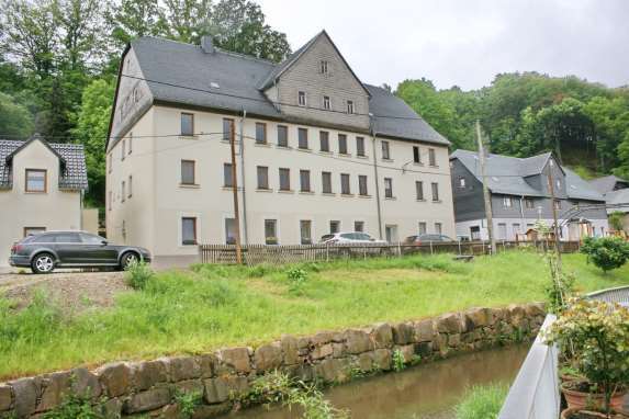 dreigeschossiges Wohnhaus in Mülsen - Bild 3