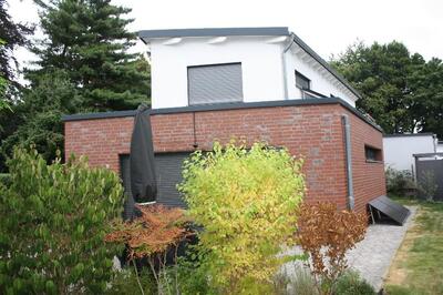 Garage, Einfamilienhaus in Verdistrasse 51, 40724 Hilden - Bild 2