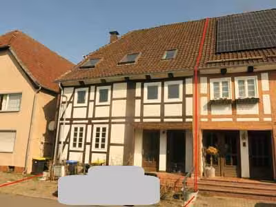 Zwei- (bis Drei-) Parteien-Doppelhaushälfte in Albaxen - Bild 1