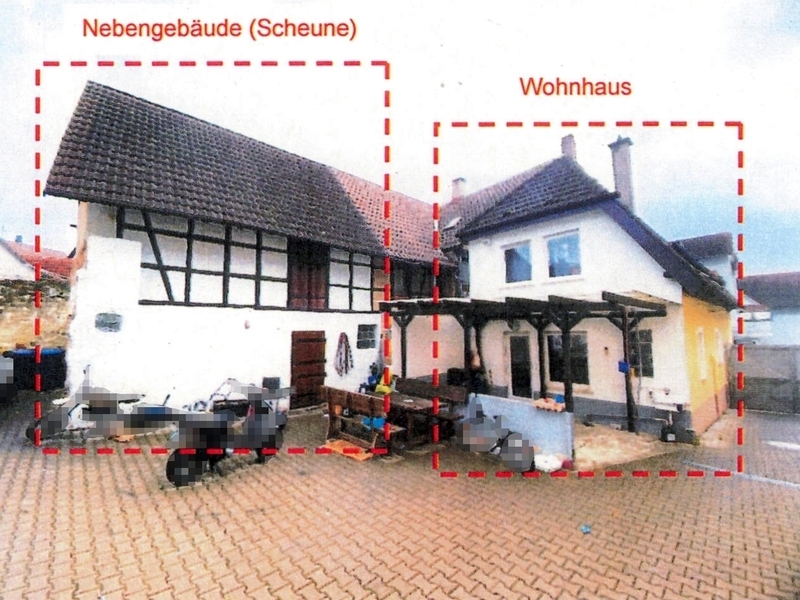 Einfamilienhaus (Doppelhaushälfte) mit Nebengebäude in Heilbronn - Bild 3