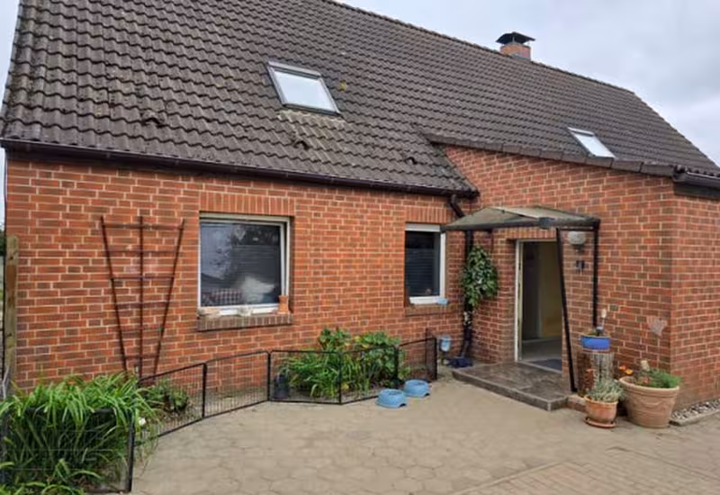 Einfamilienwohnhaus mit Einliegerwohnung und Nebengebäuden in Wardow - Bild 3