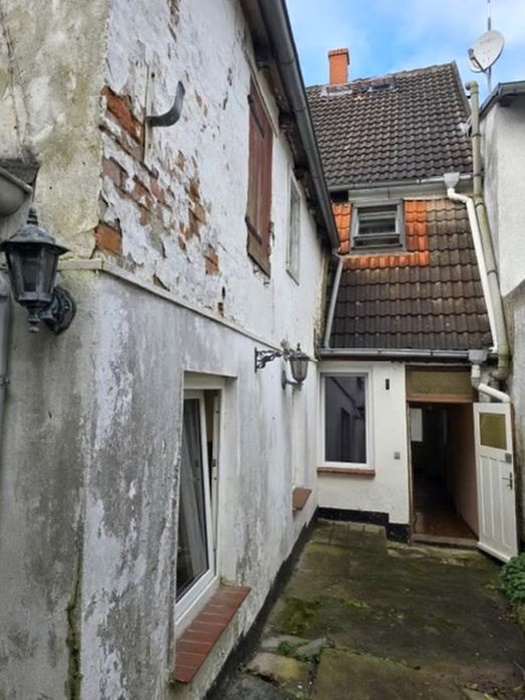 Reihenmittelhaus mit Anbauten (Handwerkerobjekt) in Kröpelin - Bild 4