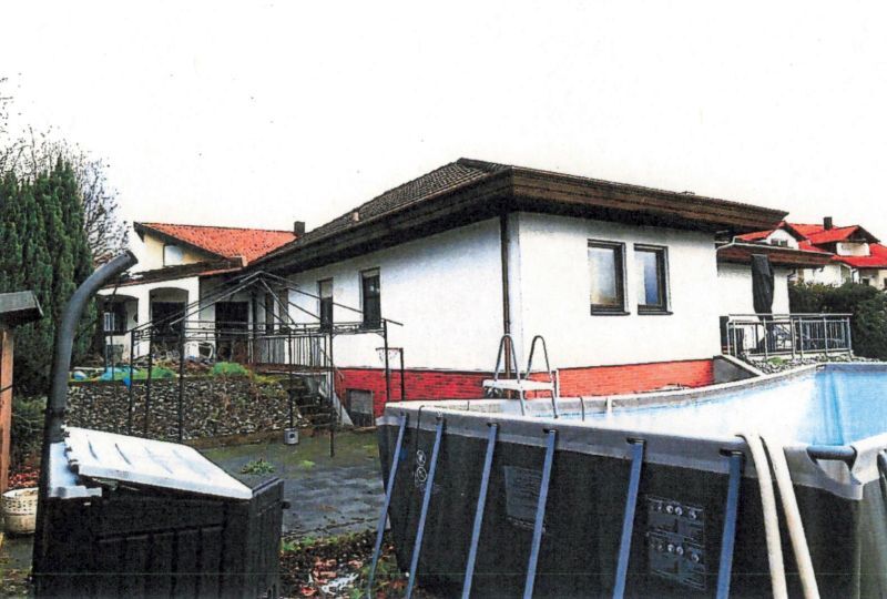 Einfamilienhaus mit Garage in Ilsfeld - Bild 2