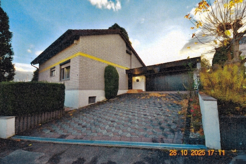 Einfamilienhaus mit Doppelgarage in Steinheim an der Murr - Bild 1