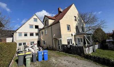 Mehrfamilienhaus, ehemaliges landwirtschaftliches Objekt - Mehrfamilienhaus in Hölzerne Klinke 5, 34414 Warburg - Bild 1
