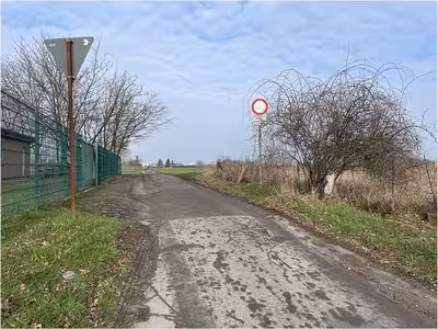 Landwirtschaftliche Nutzfläche in Auf dem Junker, 53859 Niederkassel, Mondorf - Bild 1