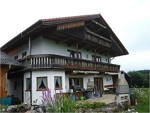 Gewerbegrundstück mit Halle und Einfamilienhaus in Wiesen - Bild 3