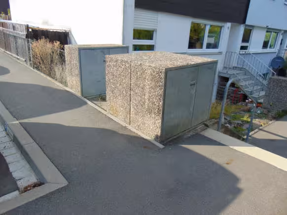 Einfamilienreihenmittelhaus, Hofraum, Garten, Garage in Höchberg - Bild 12
