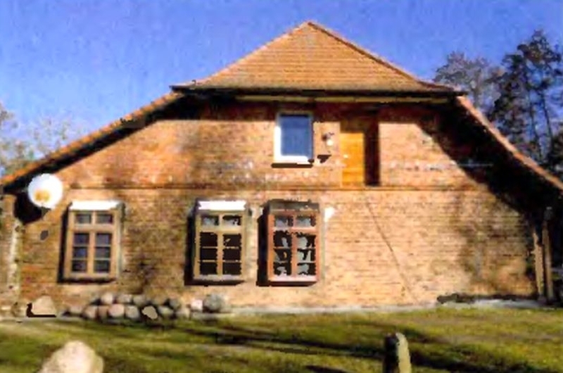 Zweifamilienhaus und massive Scheune in Bresegard bei Picher - Bild 3