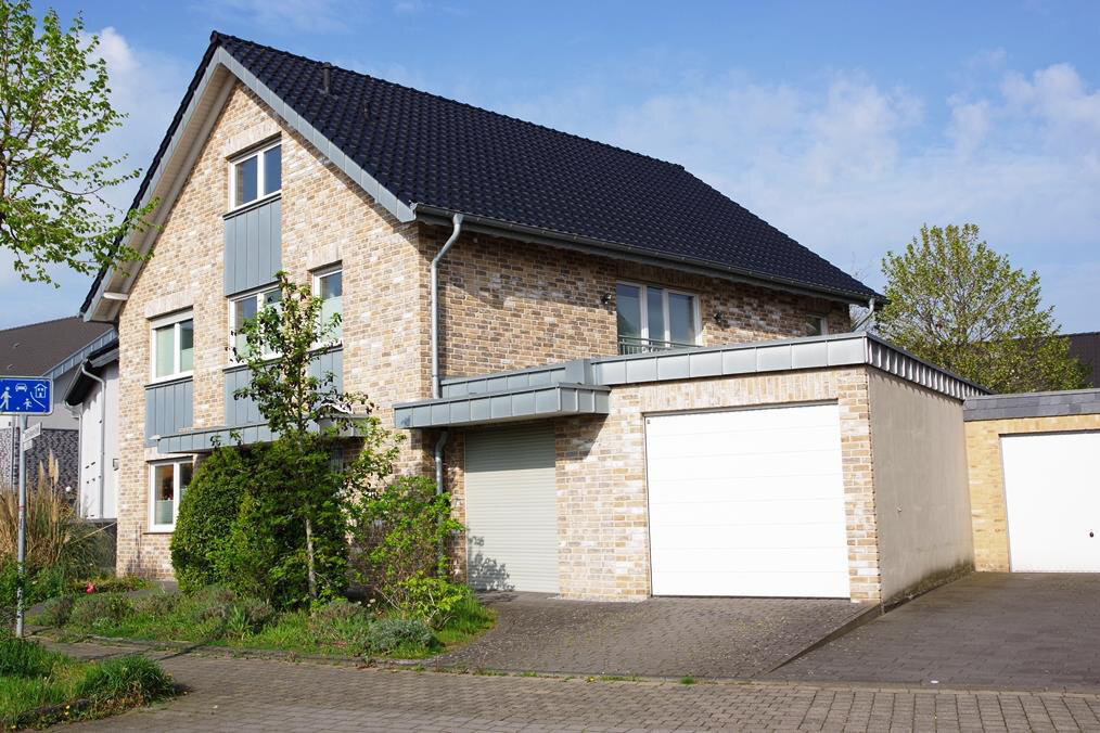 Garage, Einfamilienhaus, Einfamilienhausgrundstück mit zwei Einzelgaragen in Jüchen - Bild 3