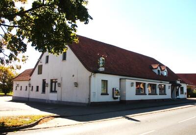 Landgasthof mit Saalbetrieb und kleiner Bäckerei in Stemwederberg-Straße 112, 32351 Stemwede, Oppendorf - Bild 1