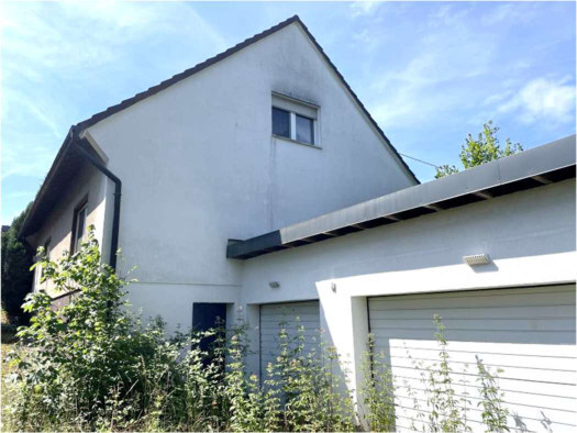 Garage, Einfamilienhaus, Einfamilienhaus mit Einliegerwohnung und Garagenanbau in Windeck - Bild 4