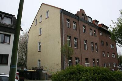Kfz-Stellplatz, Garage, Eigentumswohnung (ab 5 Zimmer) in II. Schockenhecke 9, 45329 Essen - Bild 1