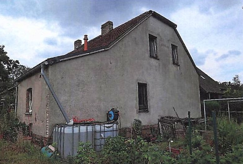 Einfamilienhaus und Nebengelass in Briescht - Bild 1