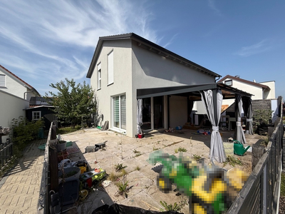 Einfamilienhaus mit Garage in Schadwiesenweg 6, 72655 Altdorf - Bild 2