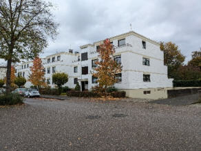 Kfz-Stellplatz, Eigentumswohnung (3 bis 4 Zimmer) in Bergisch Gladbach - Bild 1