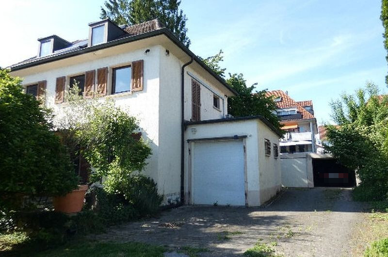 Einfamilienhaus mit Garagen in Öhringen - Bild 3